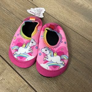 New Adorable Pink Apolter Baby Water Shoes With Unicorn Design Size 4
